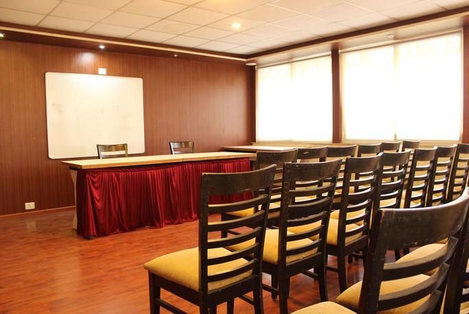 Hotel Heritage Dakshin Navi Mumbai Extérieur photo